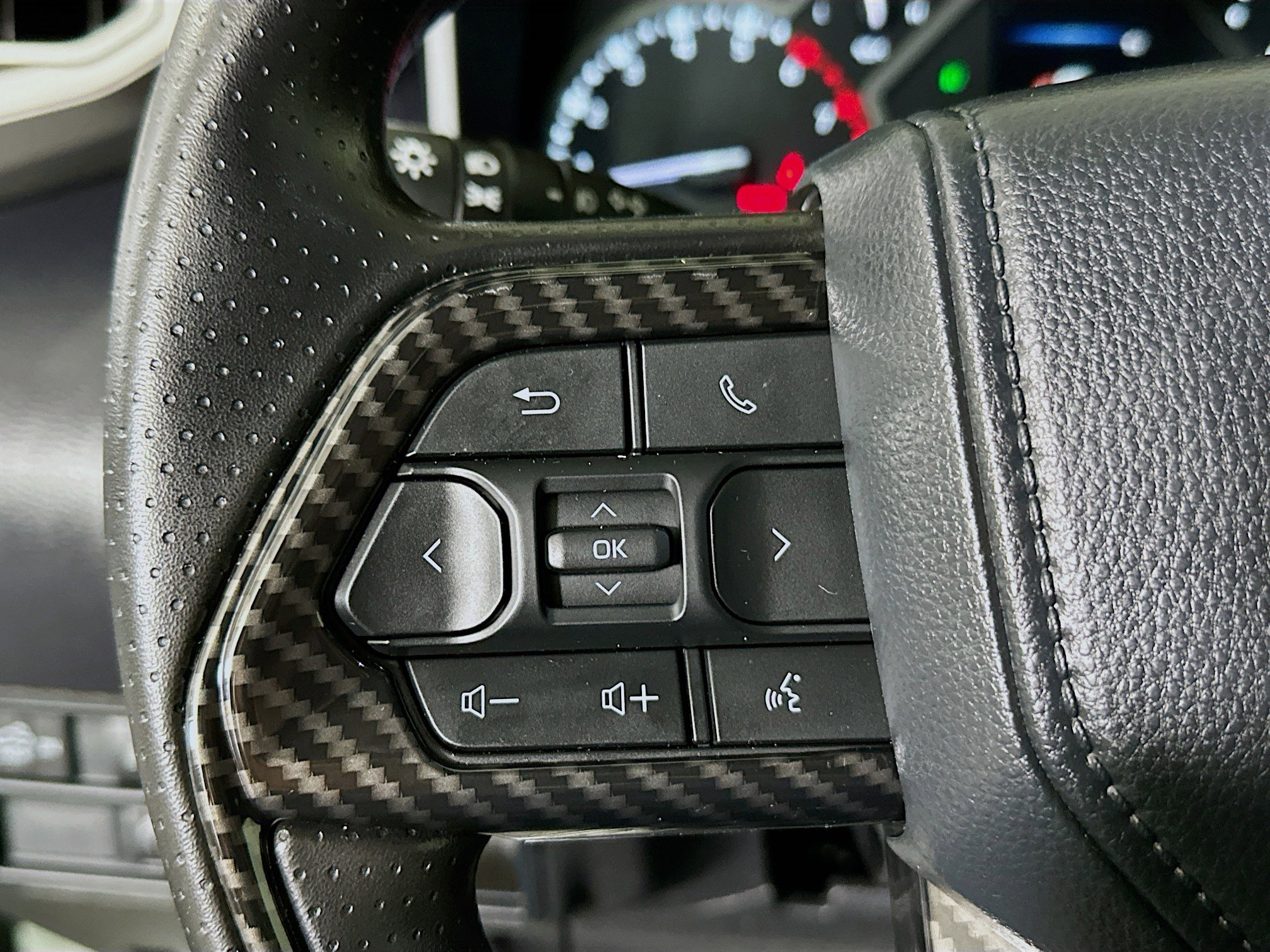 Used 2025 Toyota Tundra SR5 w/ SR5 Convenience Package image 16