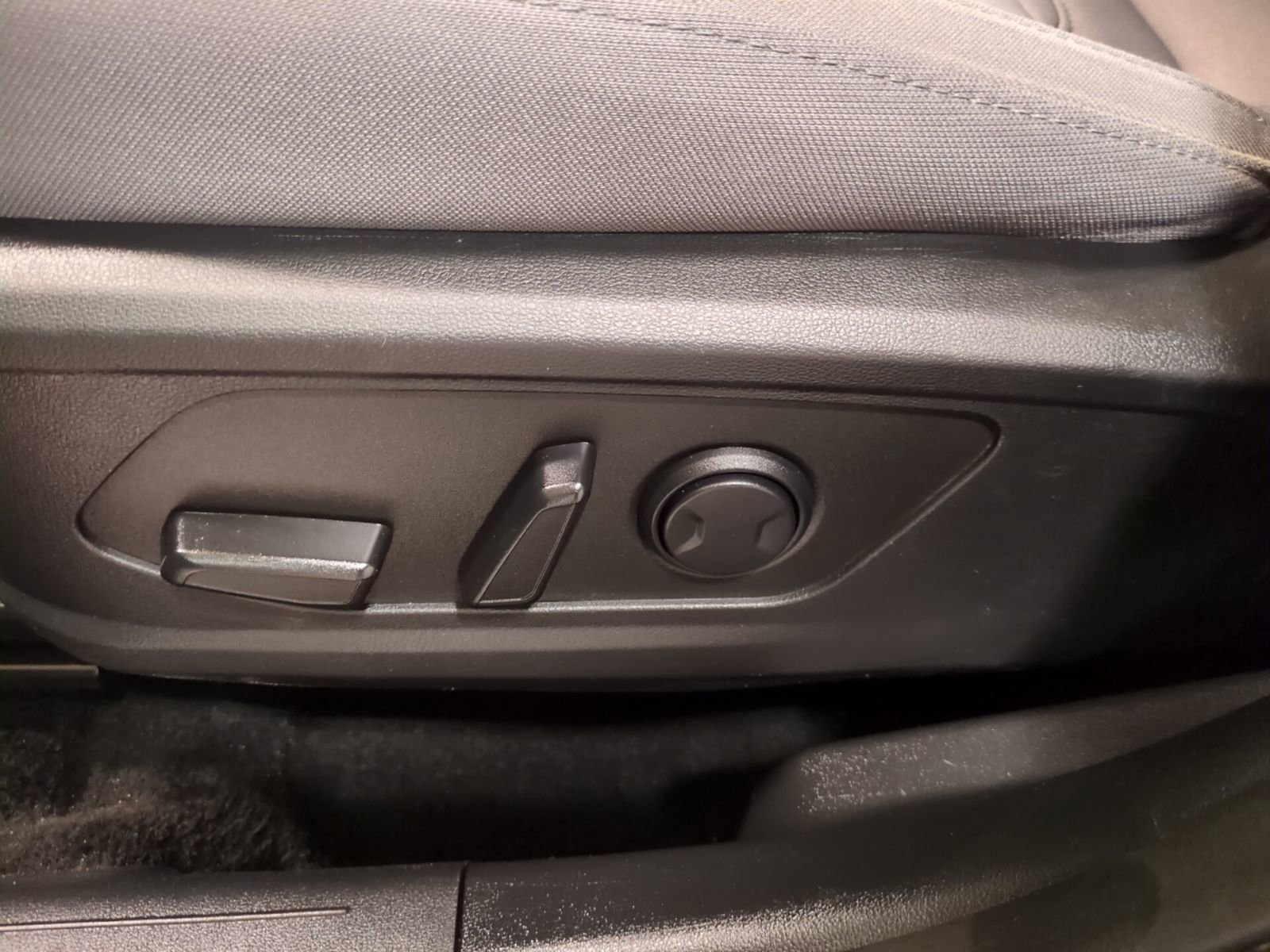 Certified 2024 Hyundai Santa Cruz SEL image 16