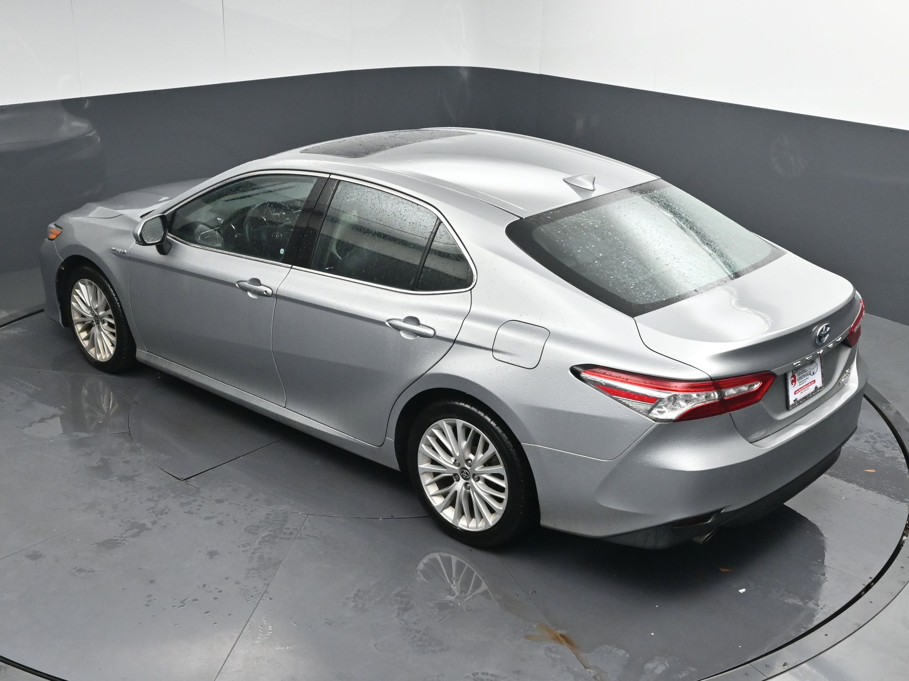 Certified 2020 Toyota Camry XLE w/ Sunroof Package image 37