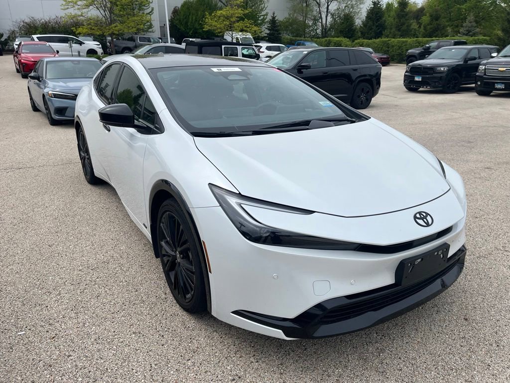 Used 2025 Toyota Prius AWD image 1