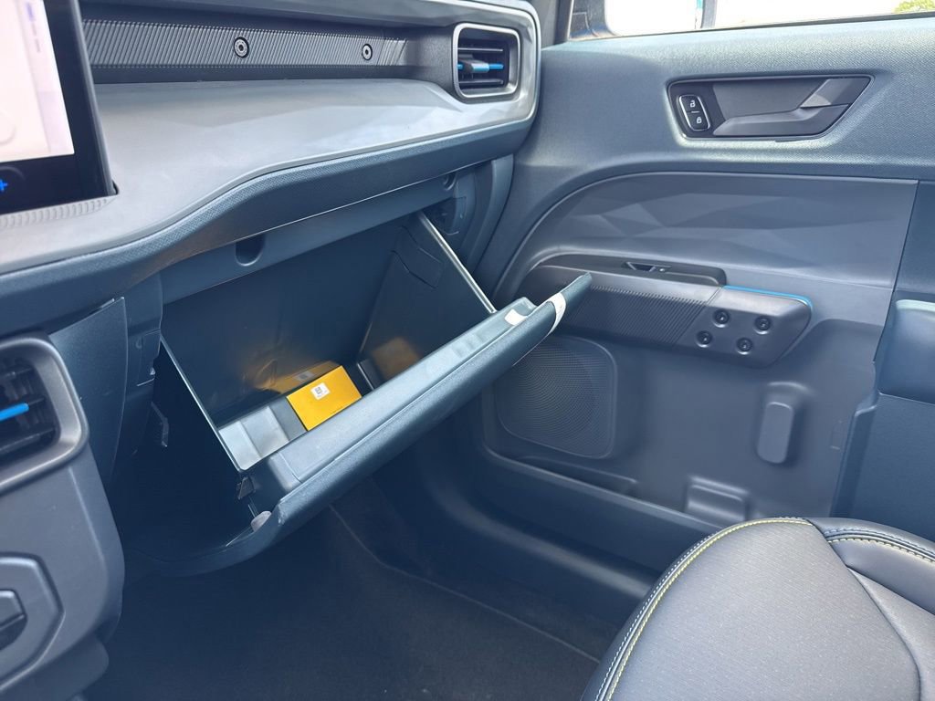 New 2025 Ford Maverick Lobo image 33