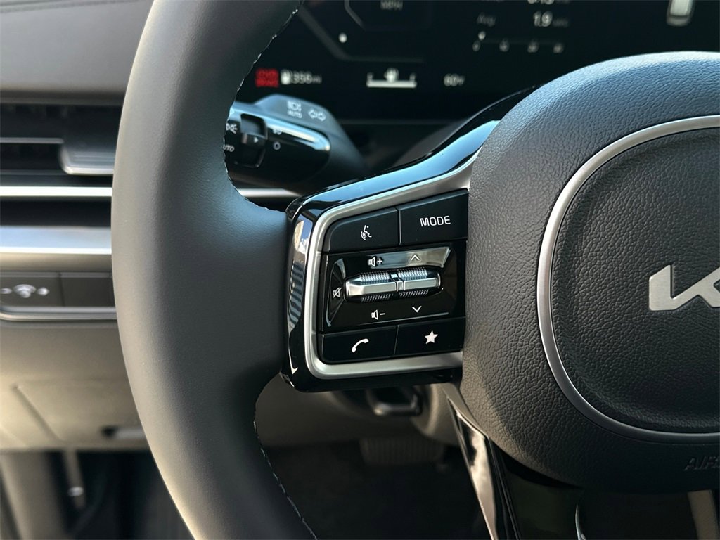 New 2026 Kia Carnival SX image 24