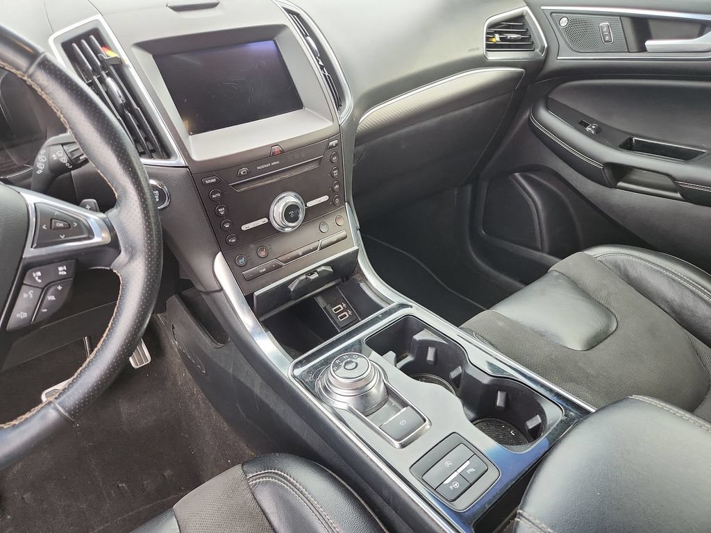 Used 2019 Ford Edge ST w/ Equipment Group 401A AWD/4WD image 4
