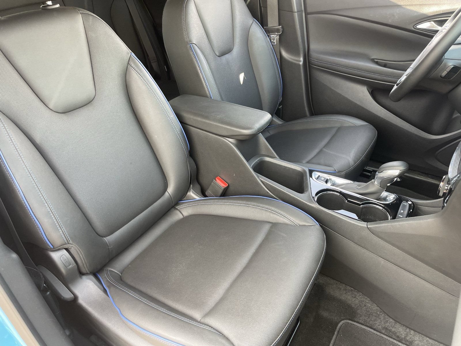 Certified 2026 Buick Encore GX Sport Touring w/ Comfort Package FWD image 11