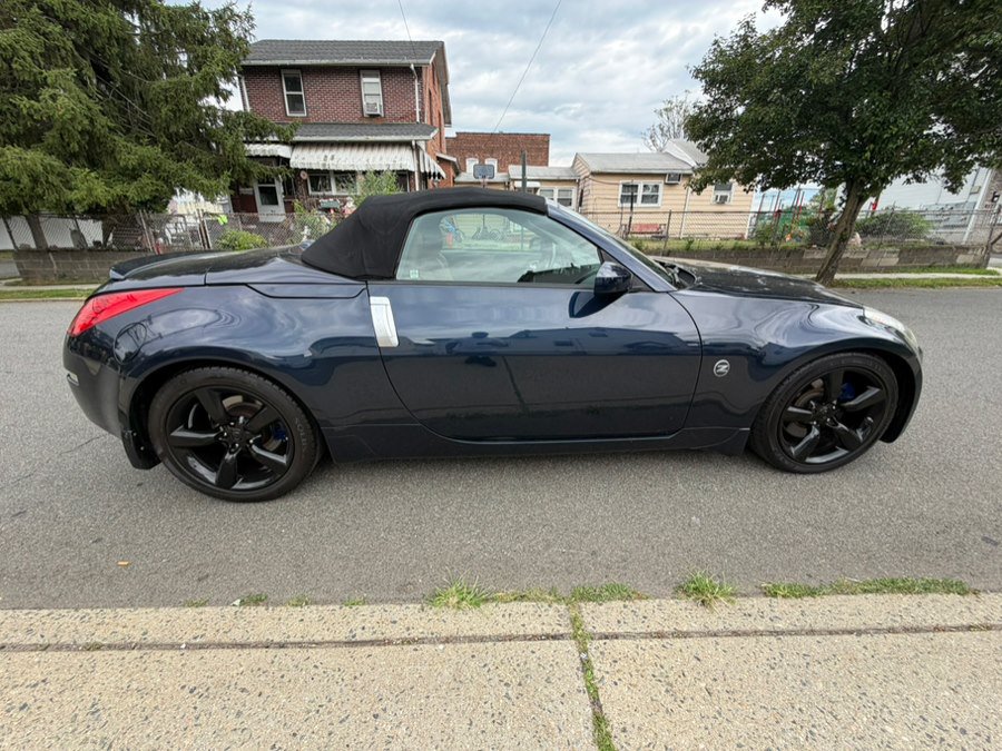 Used 2007 Nissan 350Z Touring RWD image 6