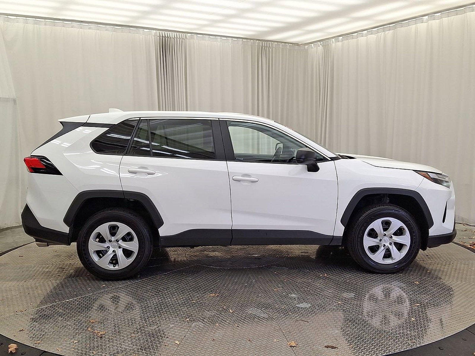 Certified 2025 Toyota RAV4 LE image 26