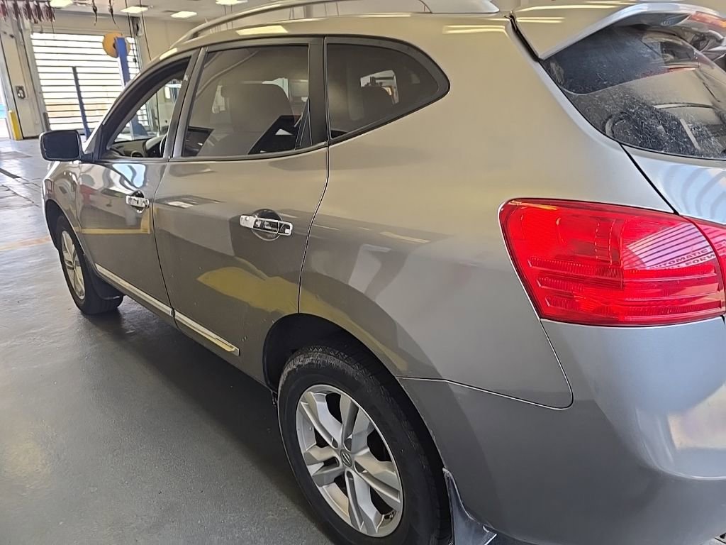 Used 2012 Nissan Rogue SV w/ Premium Pkg image 7