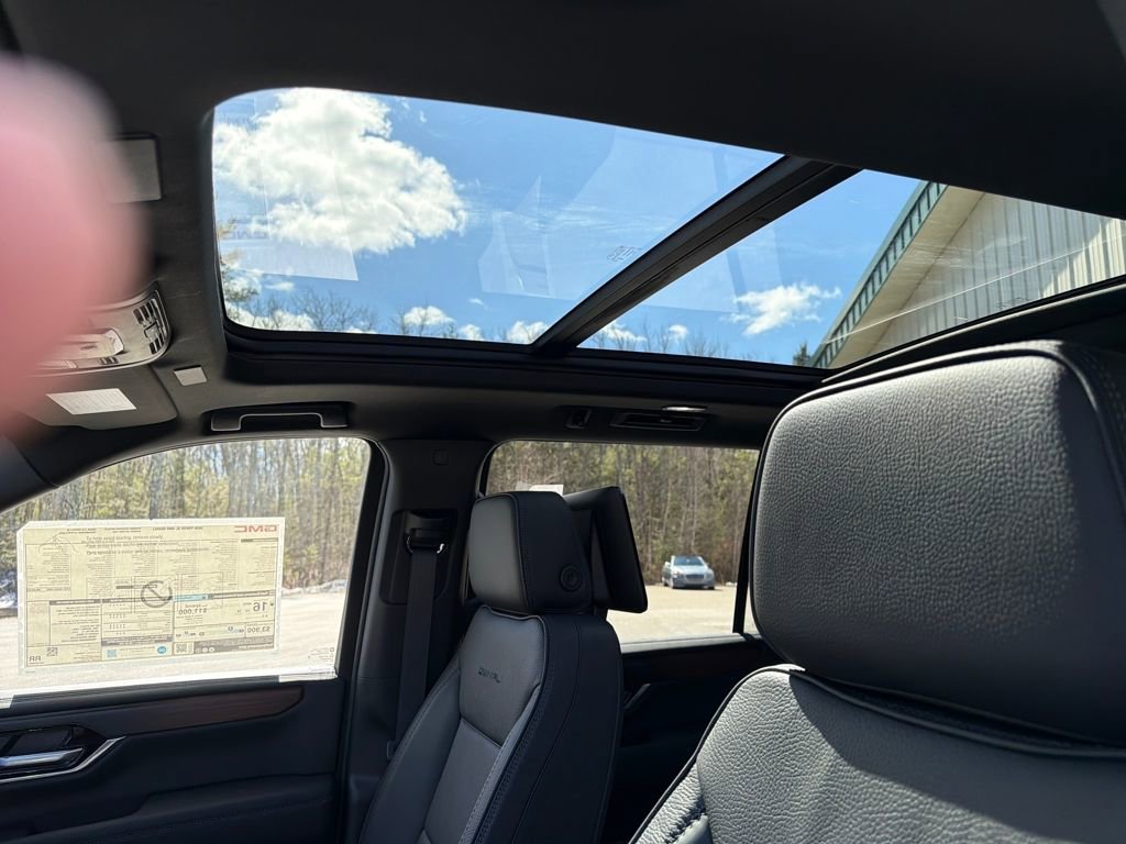 New 2026 GMC Yukon XL Denali w/ Denali Reserve Package image 20