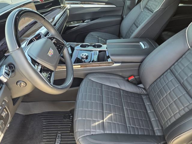 Used 2026 Cadillac Escalade Platinum Sport w/ LPO, Floor Liner Package image 11