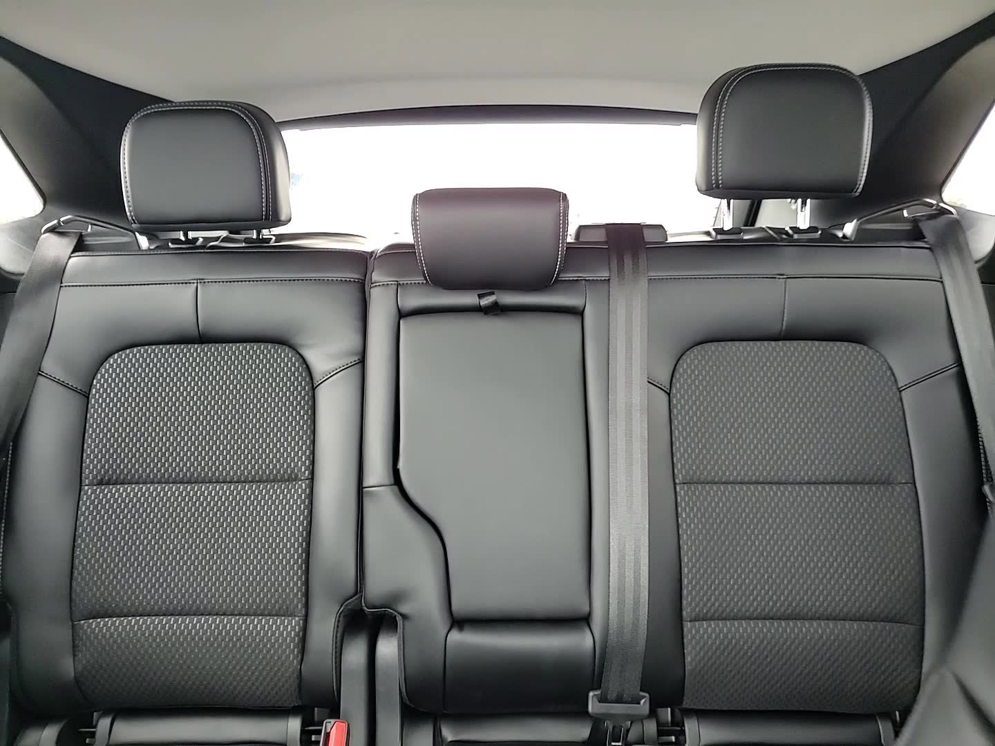 New 2024 Ford Escape SE image 24