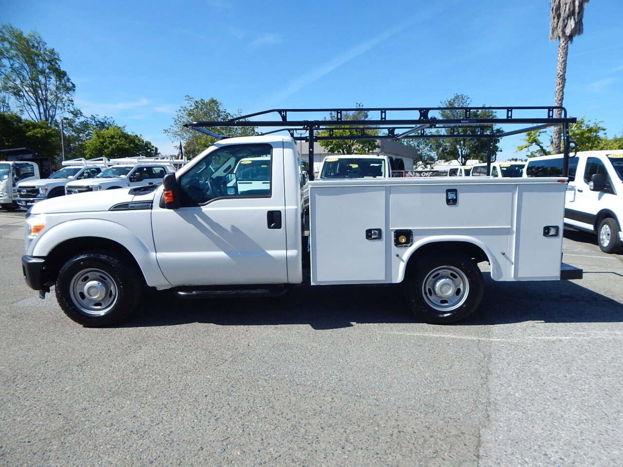 Used 2015 Ford F250 XL w/ Power Equipment Group RWD image 5