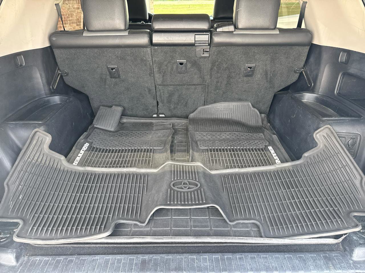 Used 2014 Toyota 4Runner SR5 Premium RWD image 39