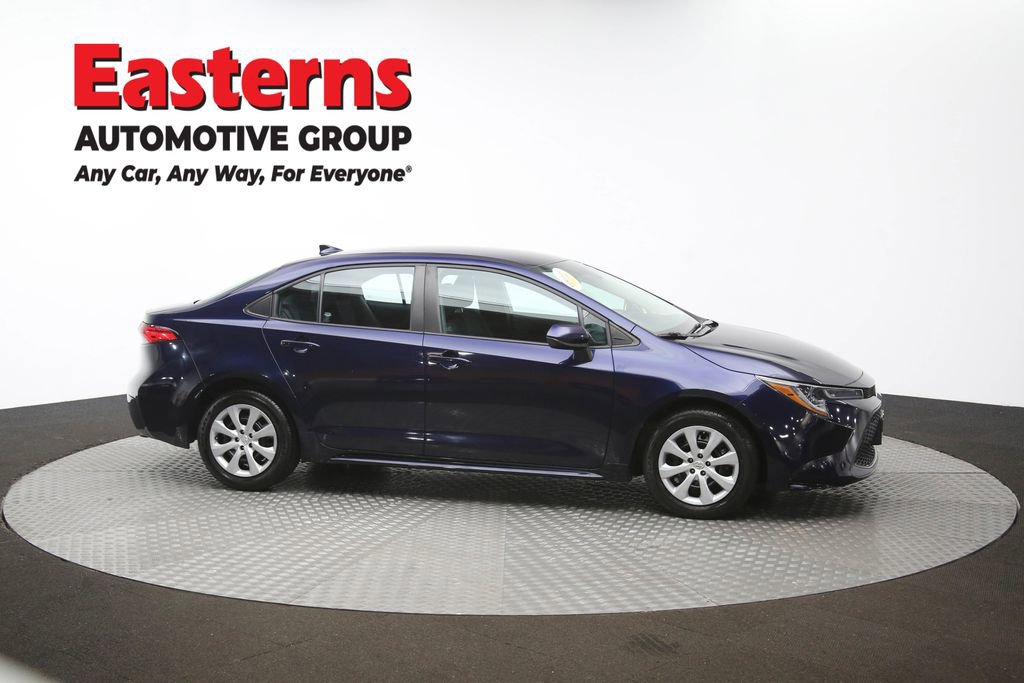 Used 2022 Toyota Corolla LE image 46