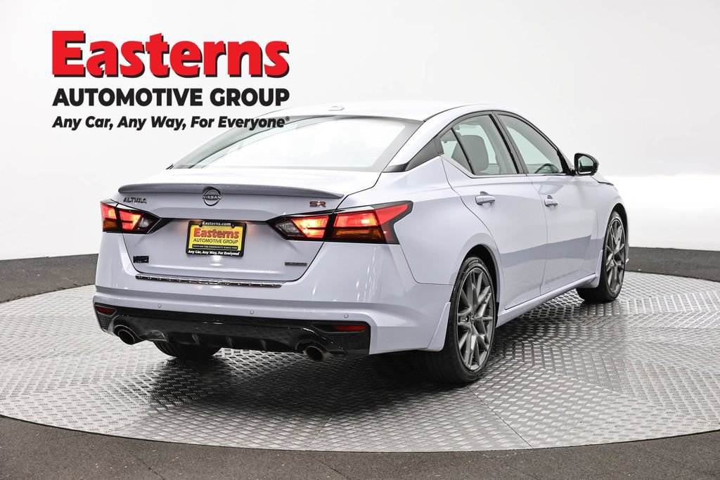 Used 2023 Nissan Altima 2.0 SR FWD image 5