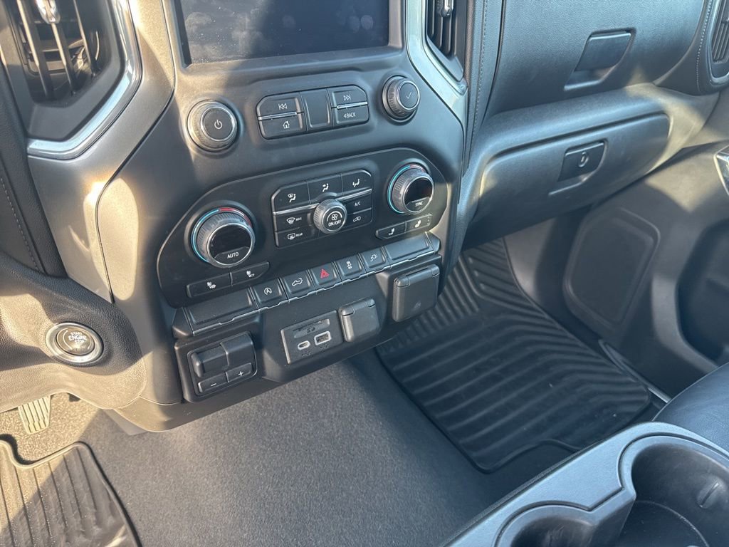 Used 2021 Chevrolet Silverado 1500 LT w/ Convenience Package II image 13