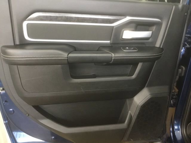 Used 2024 RAM 3500 Big Horn w/ Towing Technology Group image 9