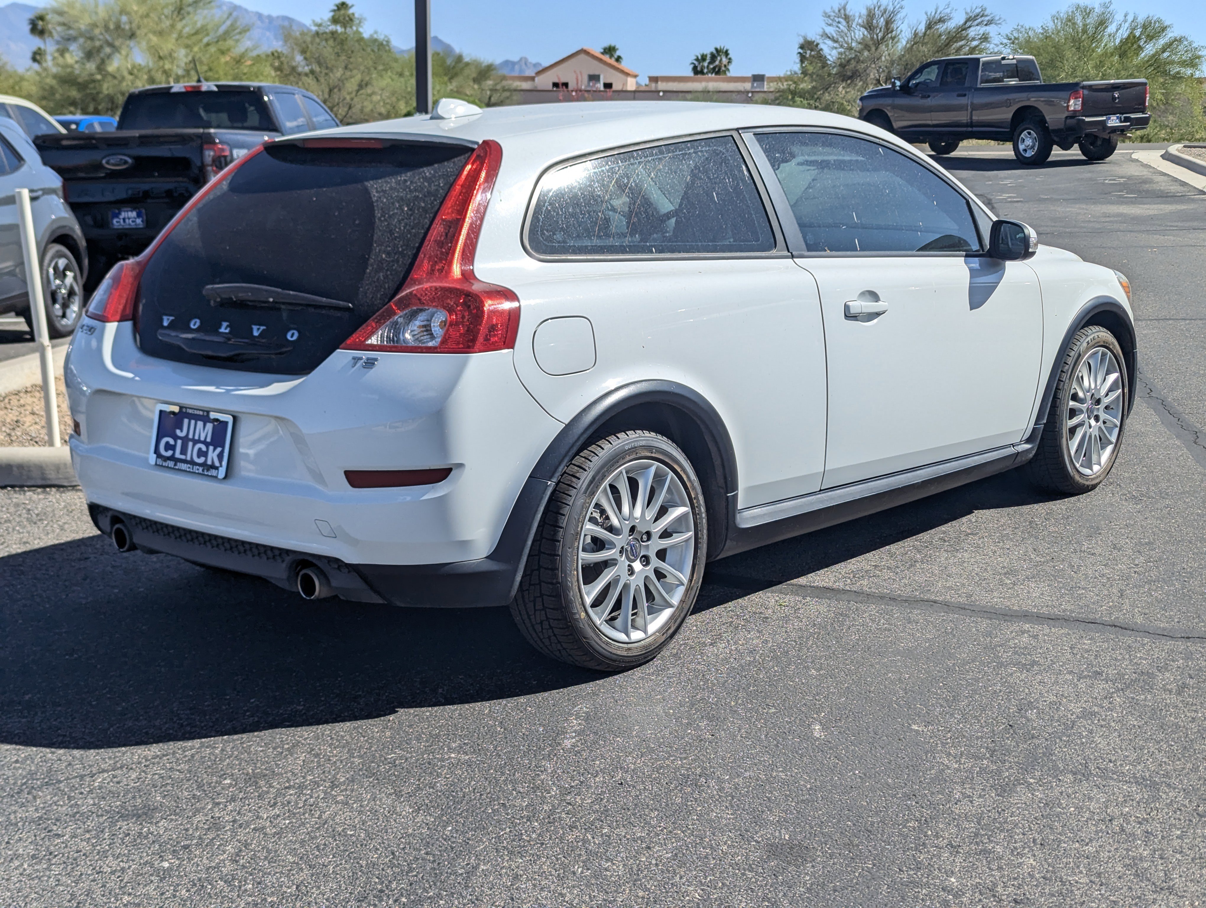 Used 2012 Volvo C30 T5 w/ Climate Pkg image 2