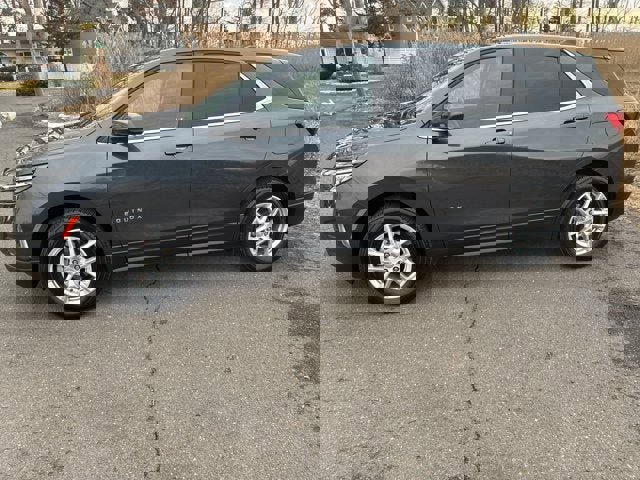Used 2023 Chevrolet Equinox LT image 7