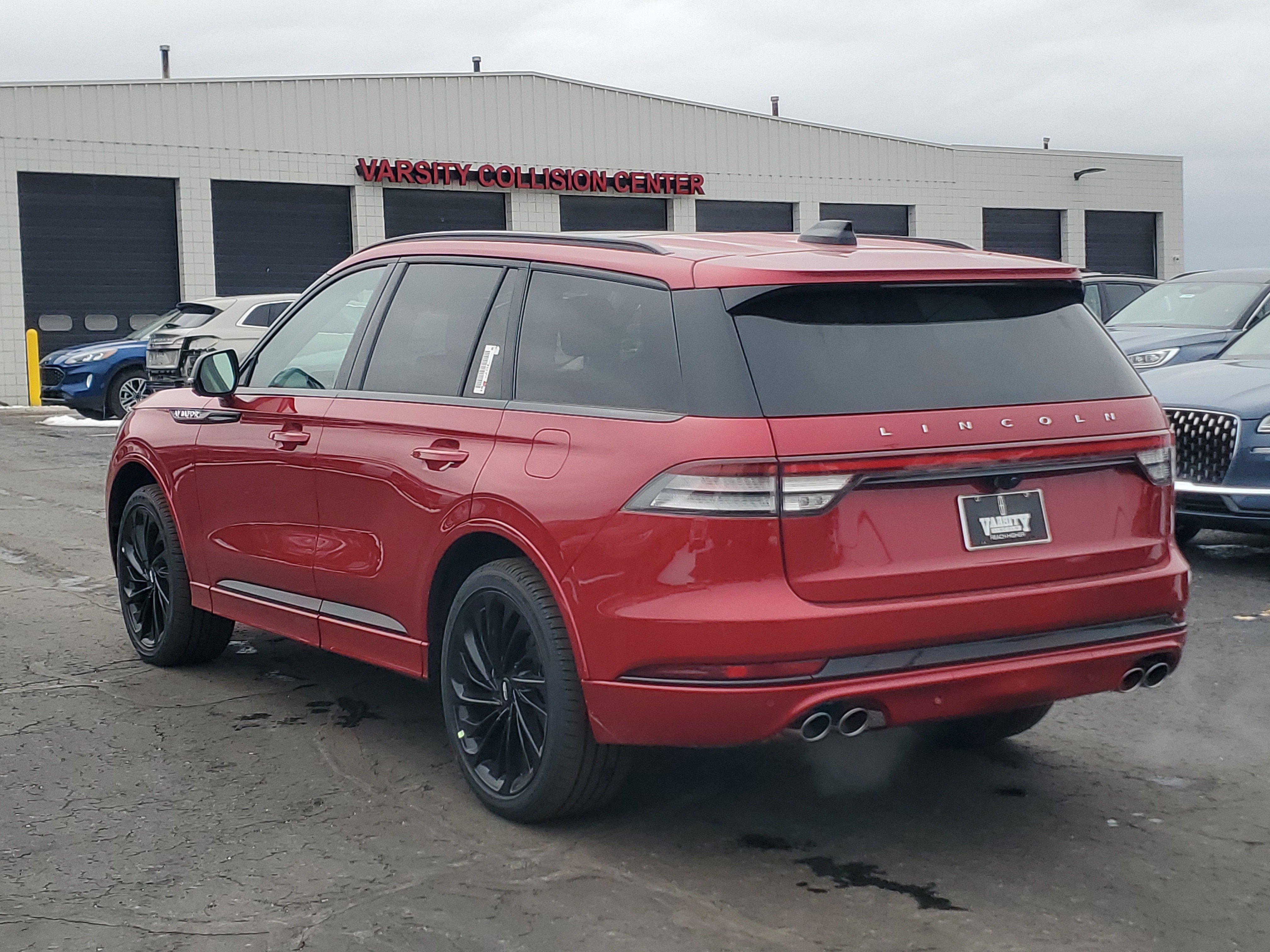 New 2026 Lincoln Aviator Reserve w/ Jet Appearance Package image 3