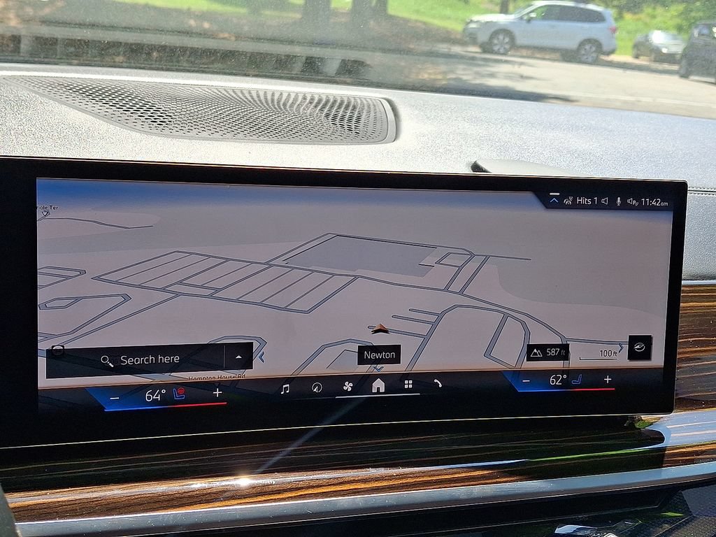 Used 2026 BMW X7 xDrive40i AWD/4WD image 6
