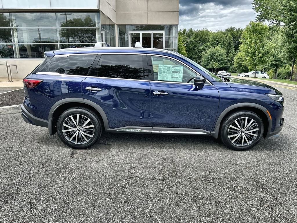 Certified 2024 INFINITI QX60 Sensory w/ Vision Package AWD/4WD image 9