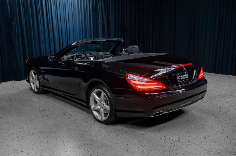 Used 2016 Mercedes-Benz SL 550 image 14