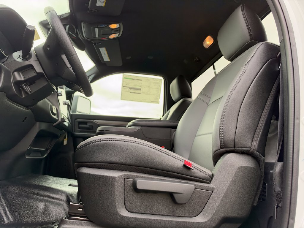 New 2027 RAM 3500 Tradesman AWD/4WD image 15