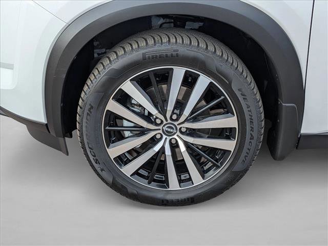 Used 2025 Nissan Pathfinder Platinum w/ Cargo Package image 9