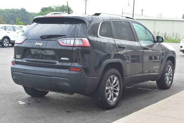 Used 2021 Jeep Cherokee Latitude Plus AWD/4WD image 9