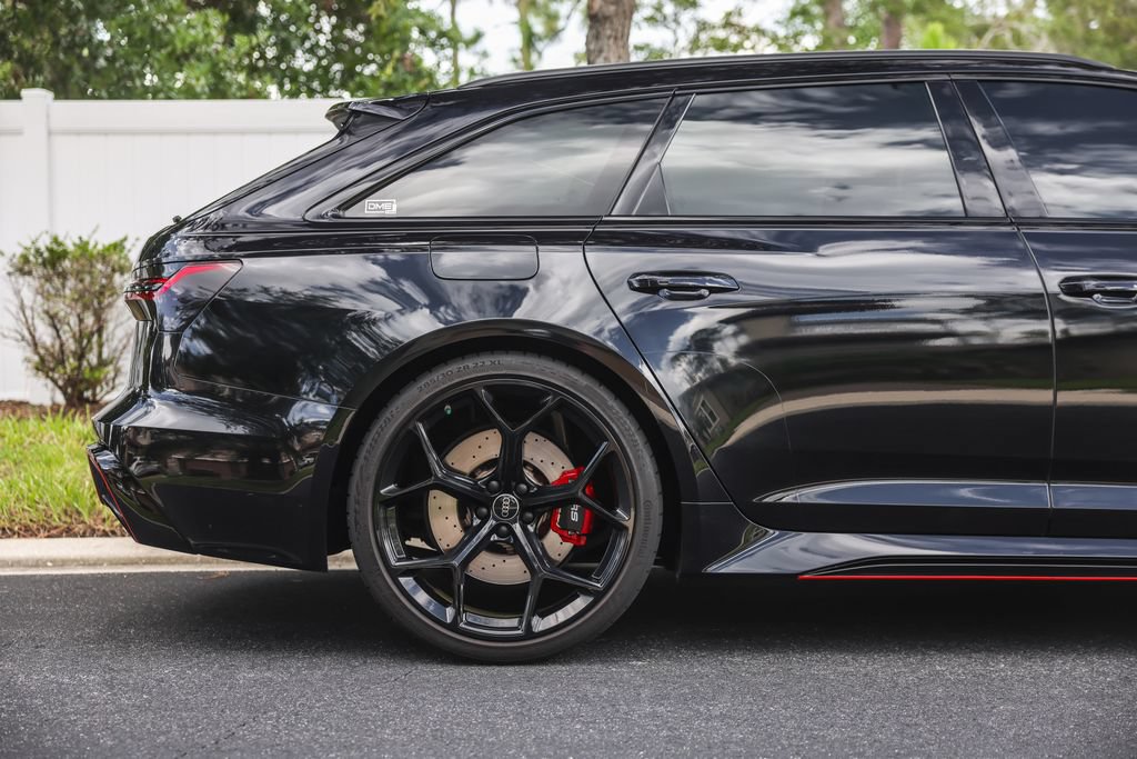 Used 2024 Audi RS 6 performance AWD/4WD image 2