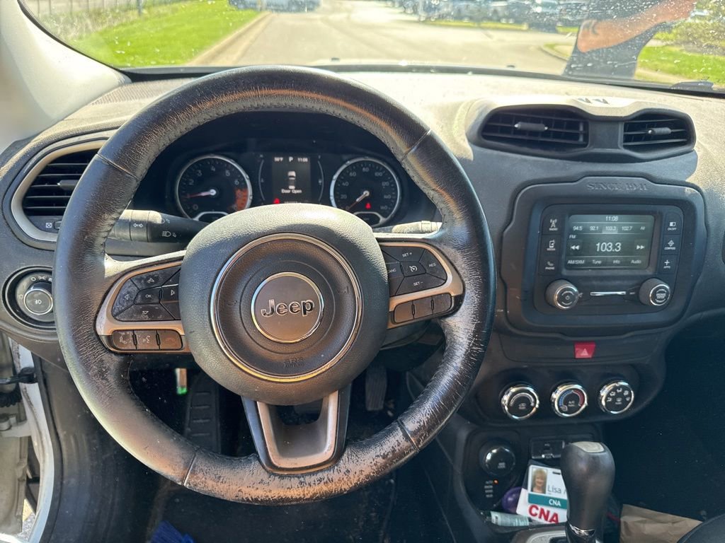 Used 2016 Jeep Renegade Latitude image 7