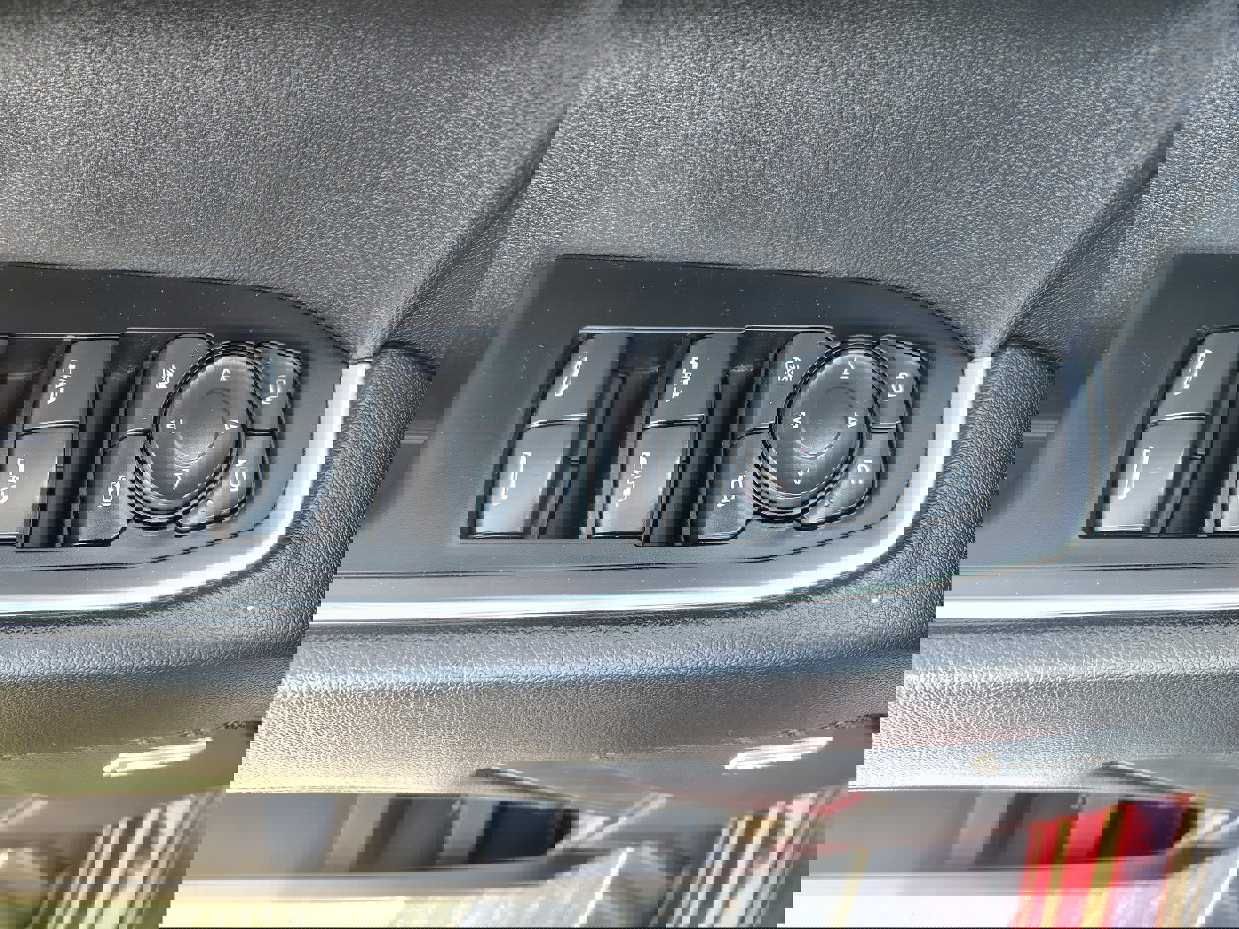 Used 2022 GMC Sierra 1500 SLT w/ SLT Convenience Package AWD/4WD image 23