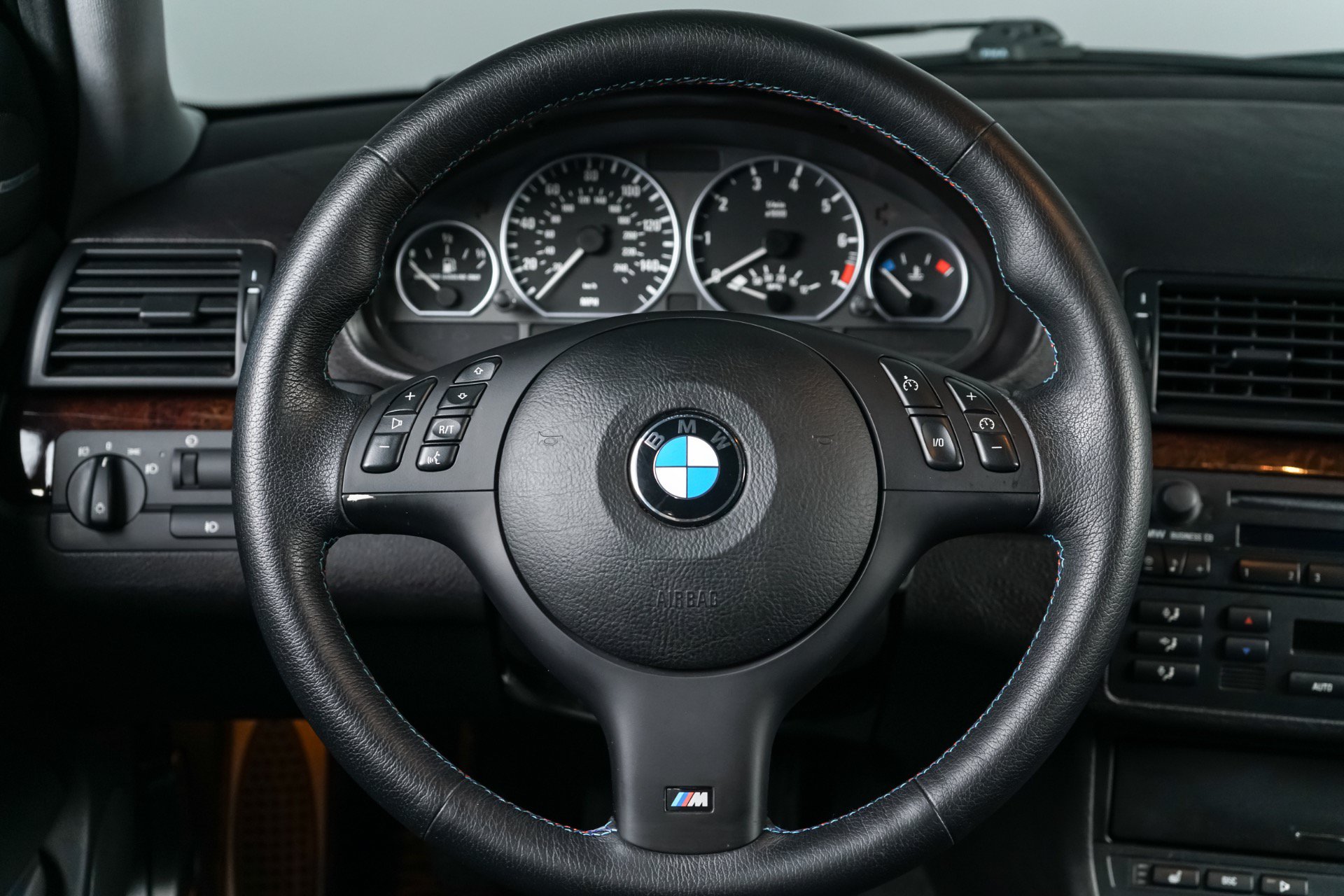 Used 2004 BMW 330i Sedan RWD image 37