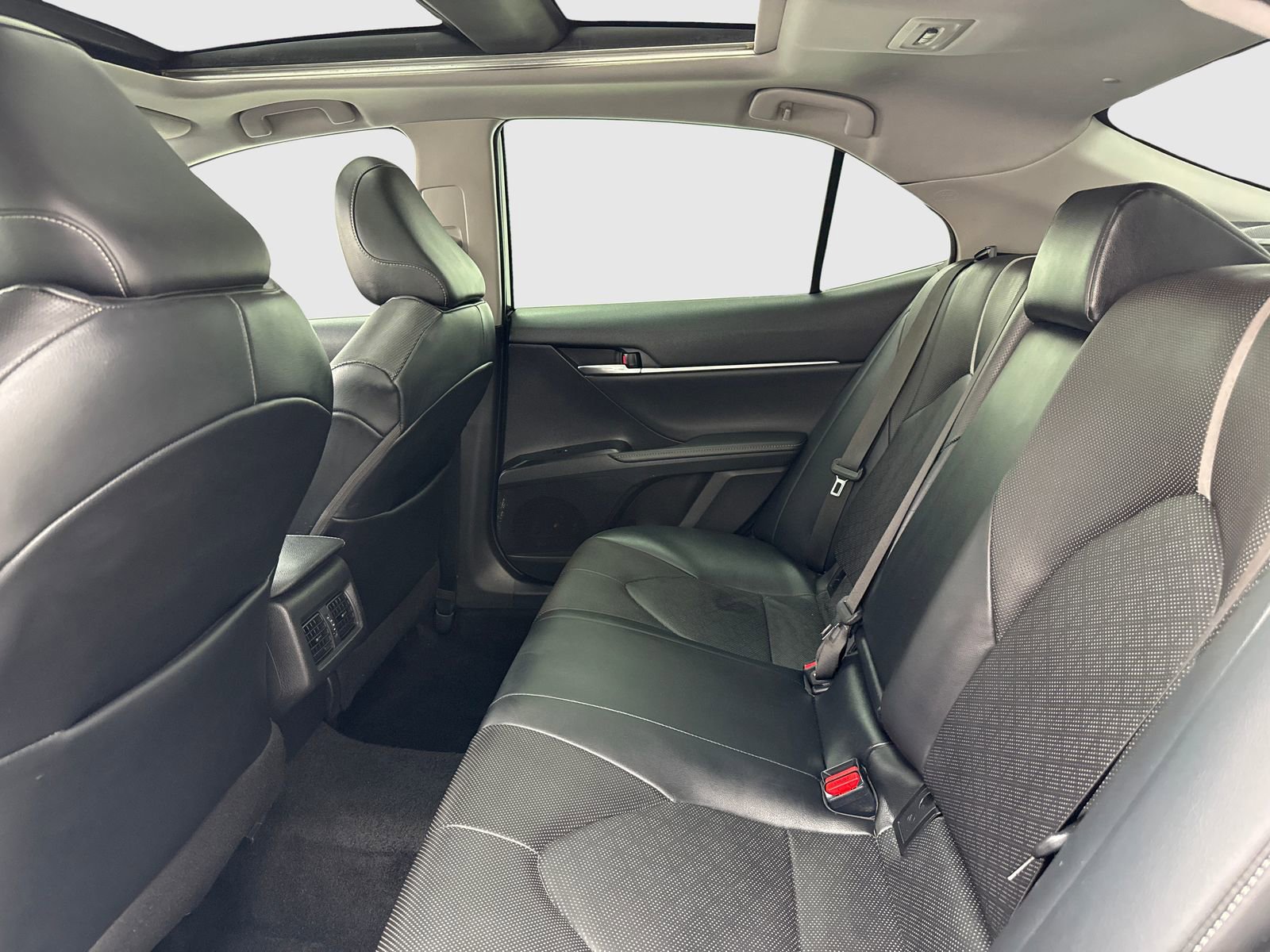 Used 2020 Toyota Camry XSE w/ Driver Assist Package FWD image 37