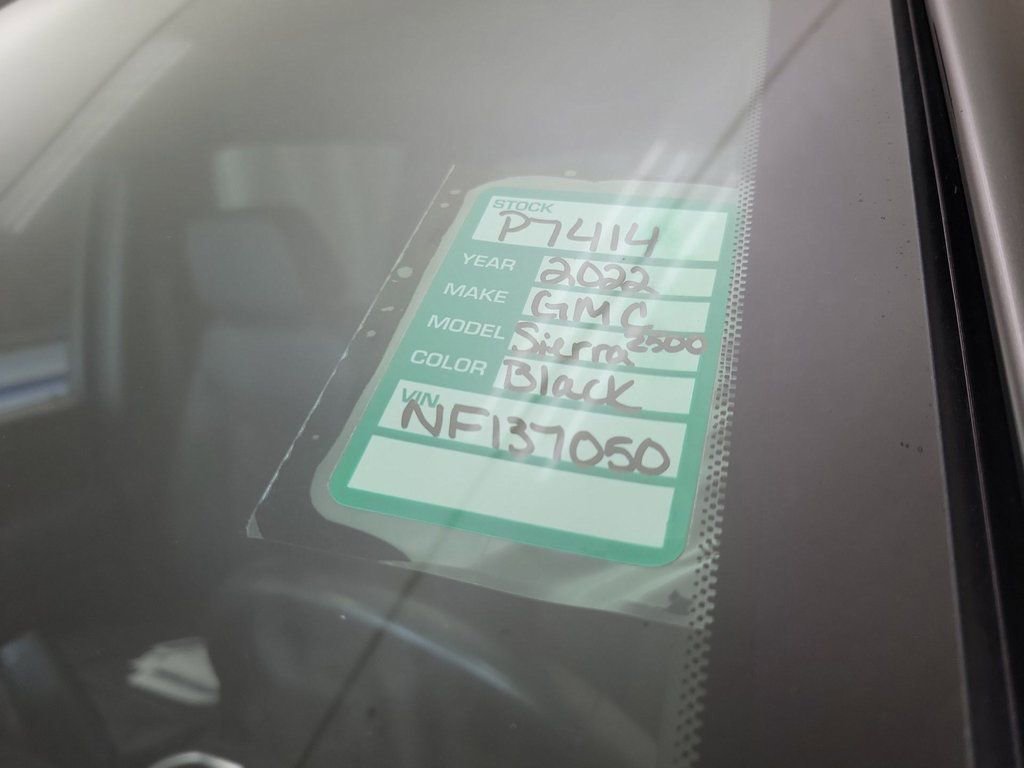 Certified 2022 GMC Sierra 2500 Denali w/ Denali Black Diamond Edition image 22