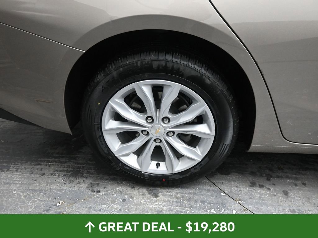 Used 2025 Chevrolet Malibu LT image 19