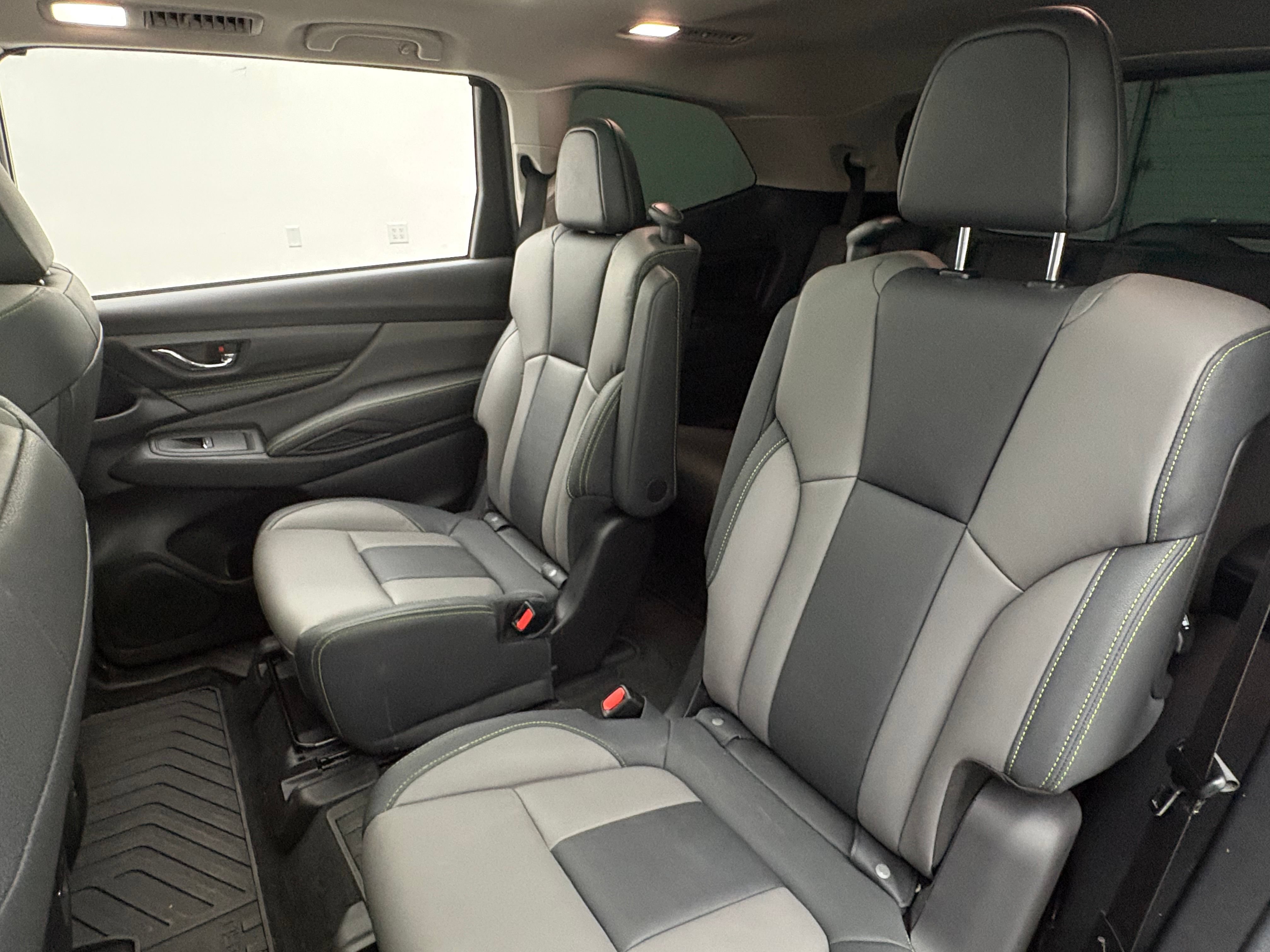 Used 2025 Subaru Ascent Onyx Edition AWD/4WD image 43