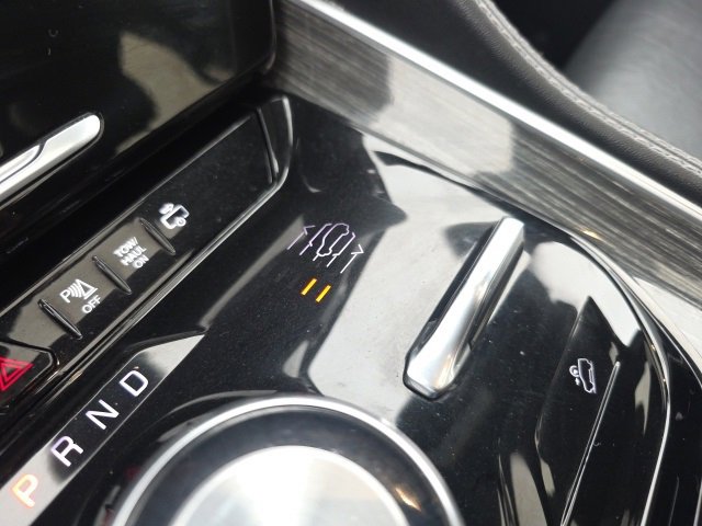 Used 2022 Jeep Wagoneer Series III w/ Premium Group I image 36