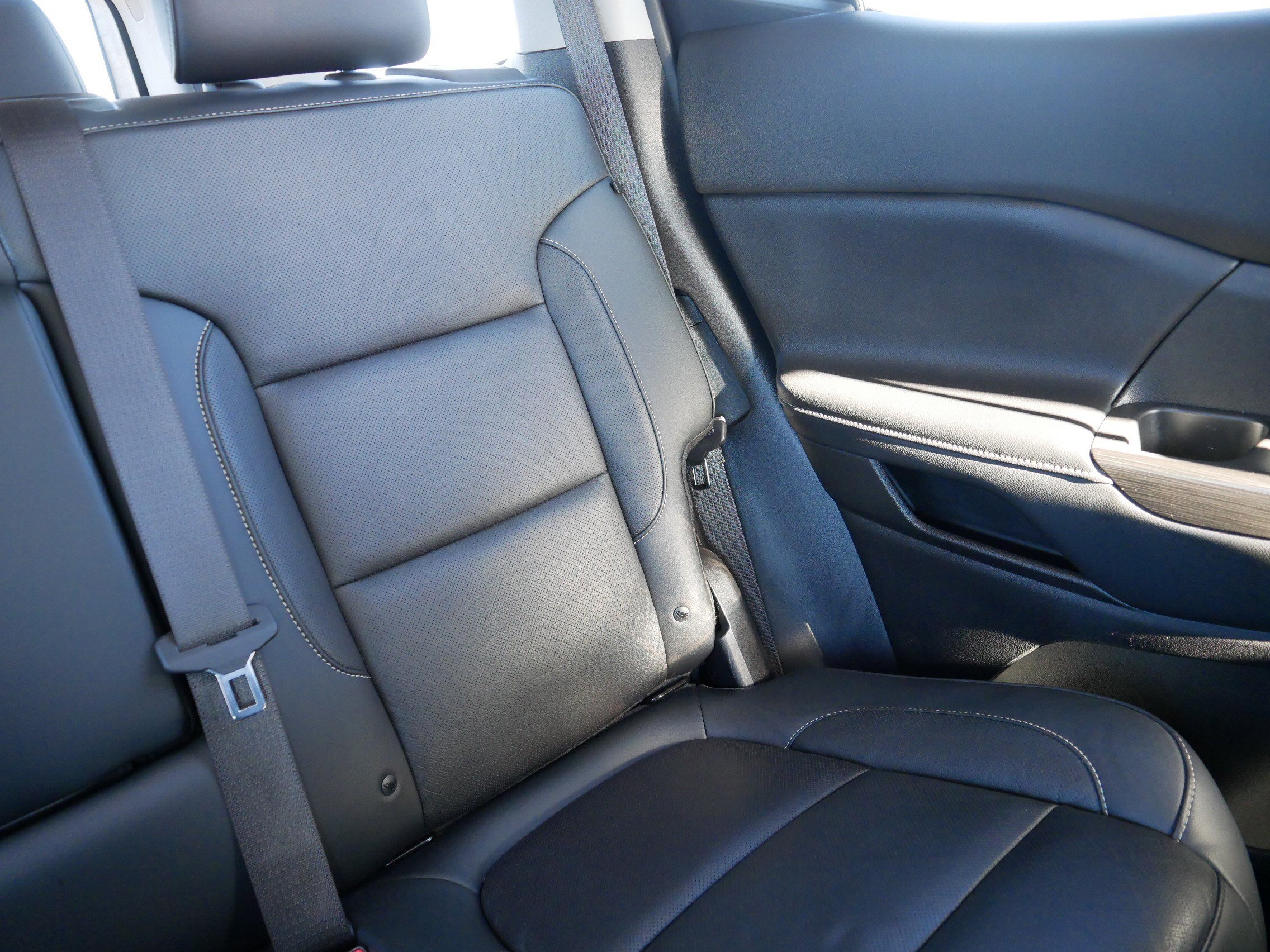 Used 2019 GMC Acadia SLT image 14