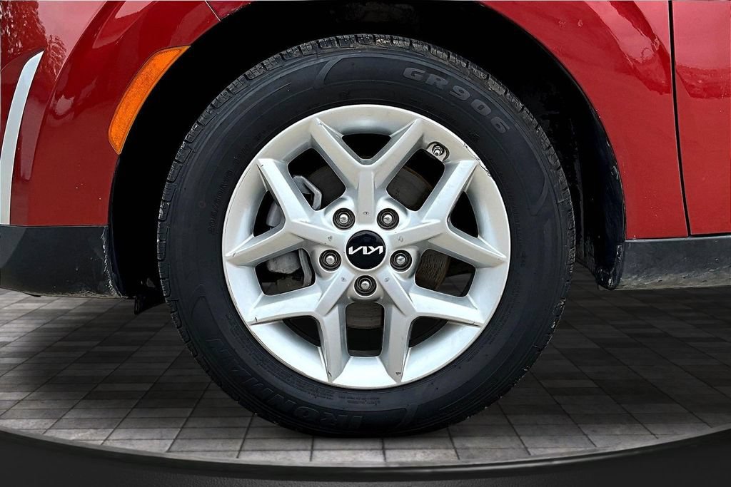 Used 2025 Kia Soul LX w/ LX Technology Package FWD image 33