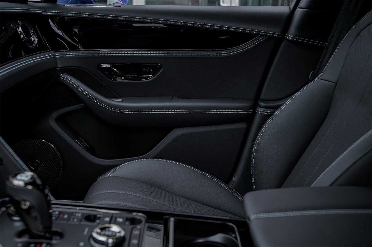 New 2025 Bentley Flying Spur Plug-In Hybrid image 20