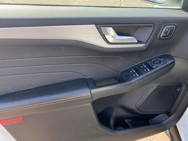 Used 2024 Ford Escape Platinum AWD/4WD image 16