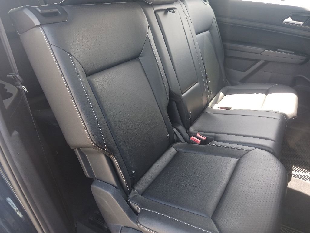 Used 2021 Volkswagen Atlas SE w/ Panoramic Sunroof Package AWD/4WD image 17