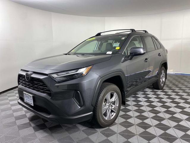 Used 2025 Toyota RAV4 XLE w/ Convenience Package AWD/4WD image 4