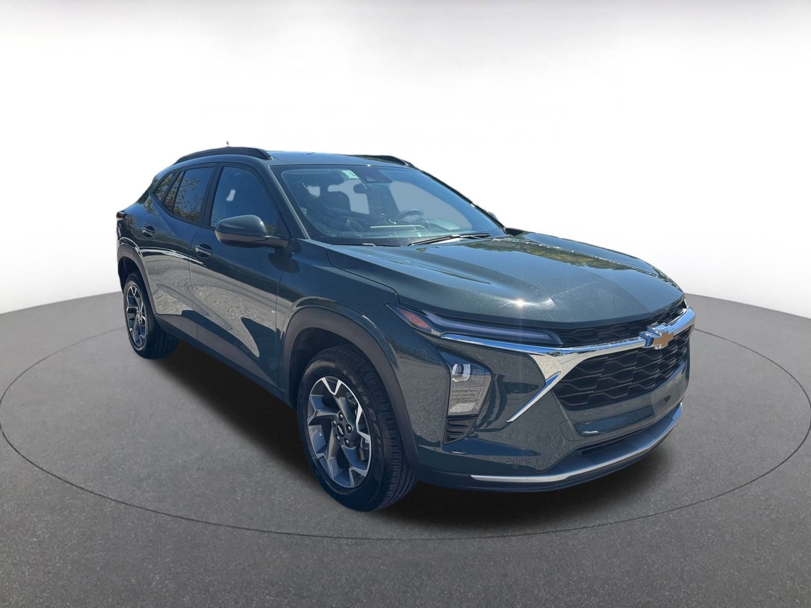 Used 2025 Chevrolet Trax LT