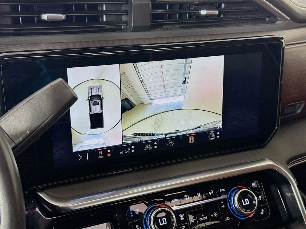 Used 2024 GMC Sierra 2500 Denali Ultimate image 16