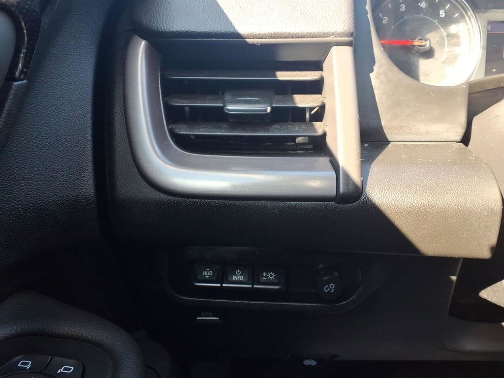 Used 2023 GMC Terrain AT4 w/ Infotainment Package II image 15