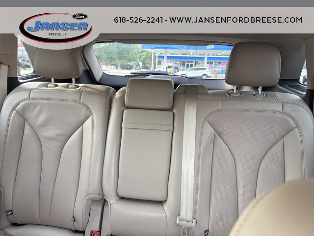 Used 2022 Lincoln Nautilus Reserve w/ Equipment Group 201A image 12