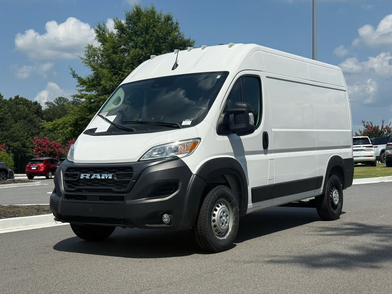 Used 2024 RAM ProMaster 2500 w/ Convenience Group FWD video 1