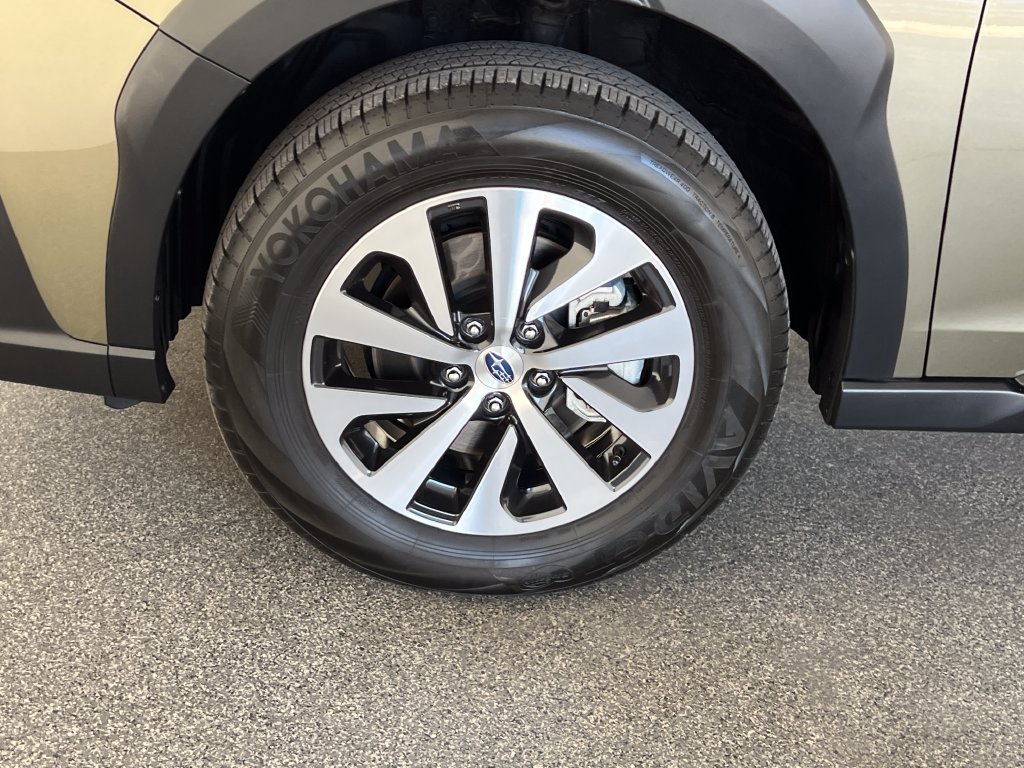 Certified 2024 Subaru Outback Premium AWD/4WD image 28